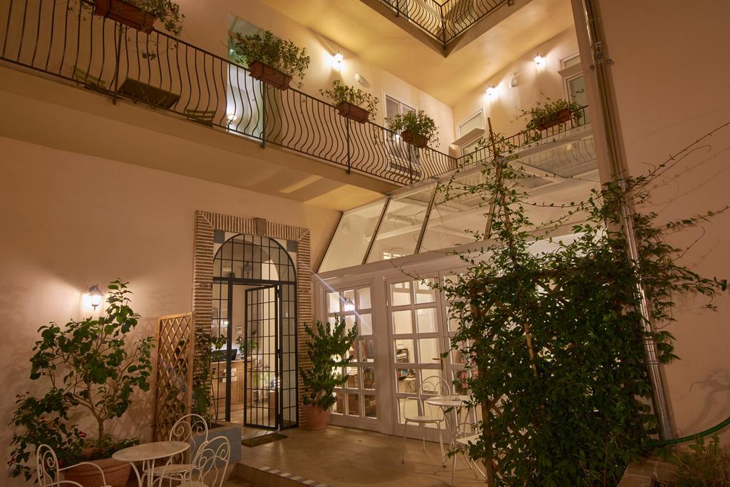 Cas'E Charming House Hotel Caserta Exterior photo