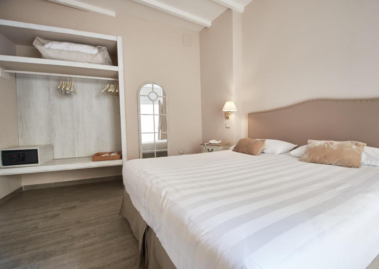 Cas'E Charming House Hotel Caserta Exterior photo